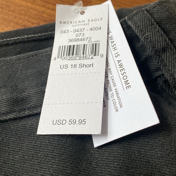 **NEW**American Eagle Low-Rise Skater Jean - Picture 3 of 4